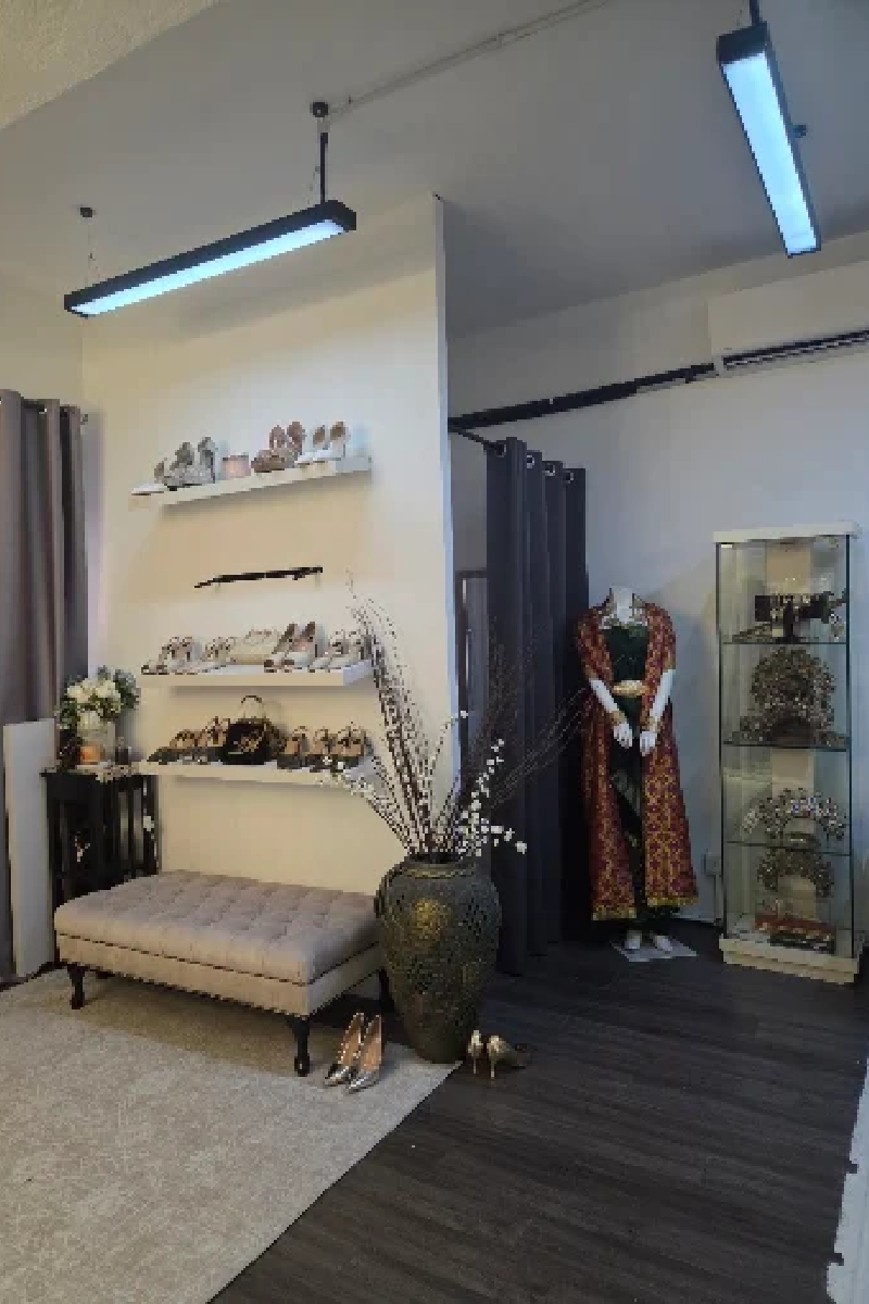Perincian Busana Pengantin 3
